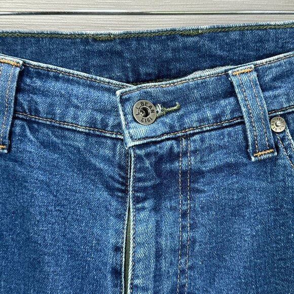 L.L. Bean Jeans Mens 34 Standard Fit Medium Wash Cotton Stretch Logo Pockets - Picture 4 of 9